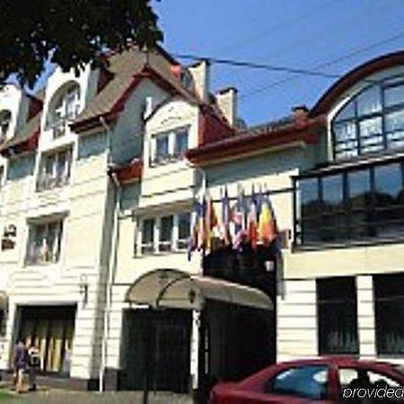 Elite Hotel Oradea Eksteriør bilde
