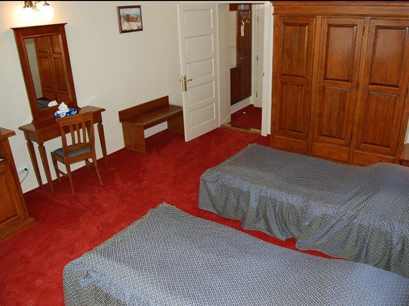 Elite Hotel Oradea Eksteriør bilde