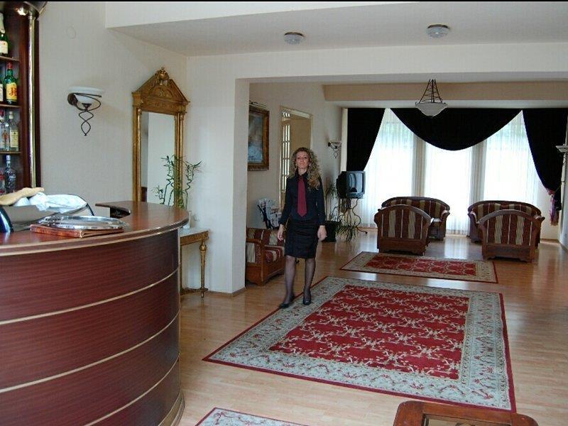 Elite Hotel Oradea Eksteriør bilde